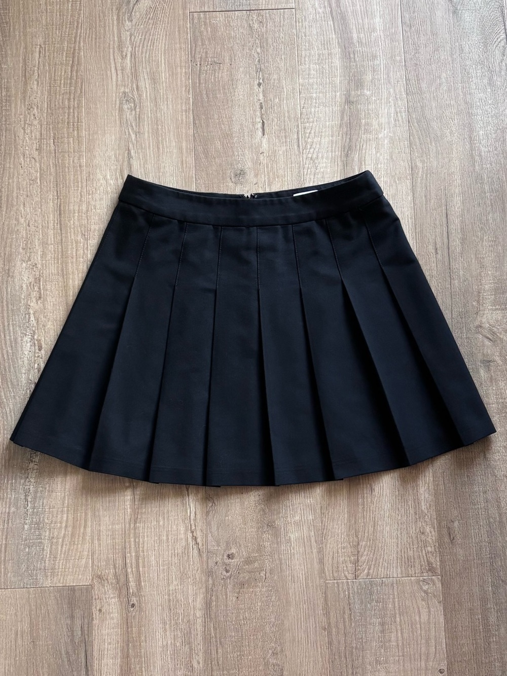 Sunday Best Olive Pleated Mini Skirt in Black 15”
